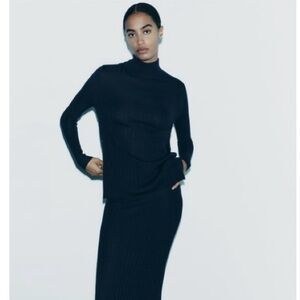 Zara Buttoned Wool Blend Knit Sweater Navy in size S